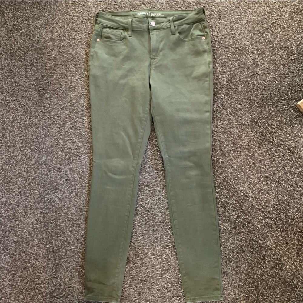 Old Navy Rockstar mid rise skinny jeans size 8 in green!